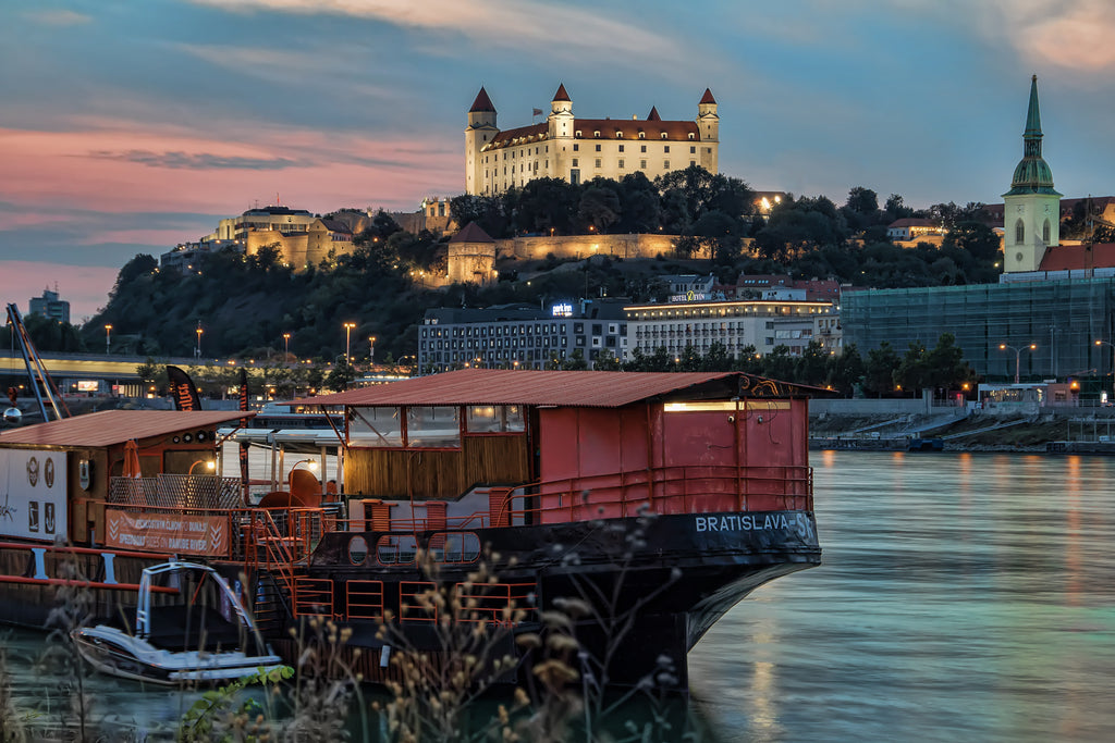 Pearls Of The Danube - Budapest & Bratislava Day Tour From Vienna