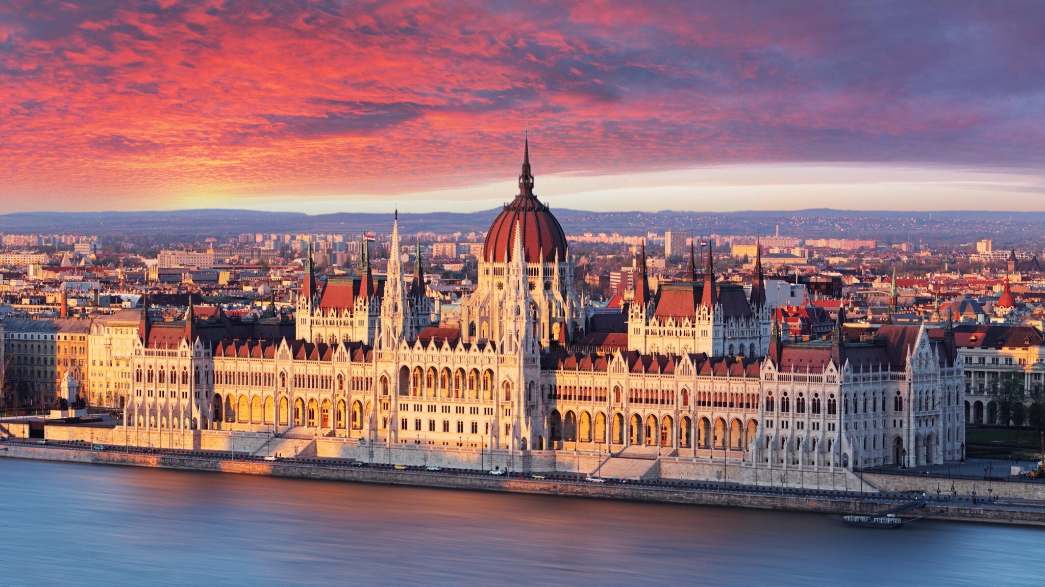 Private Full Day Guided Tour To Budapest From Vienna