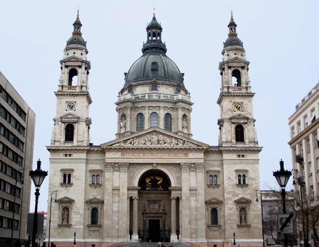 Private Full Day Guided Tour To Budapest From Vienna