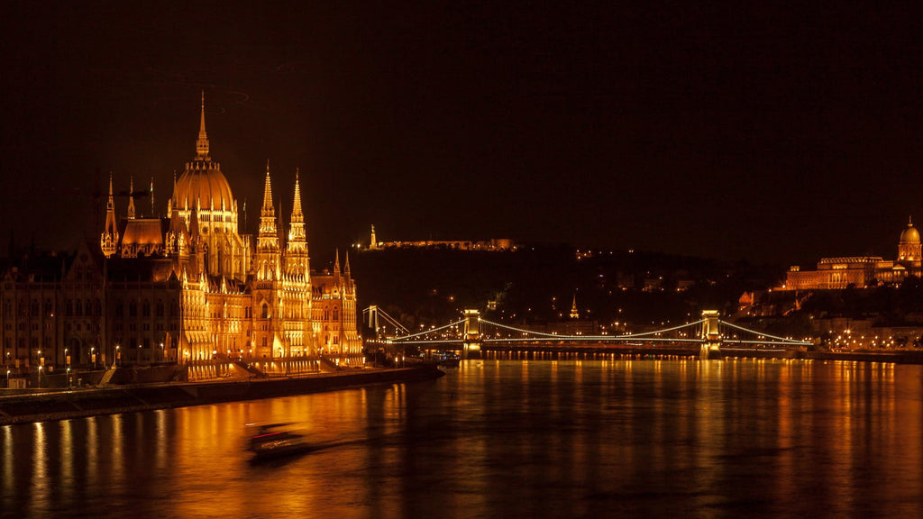 Private Full Day Guided Tour To Budapest From Vienna