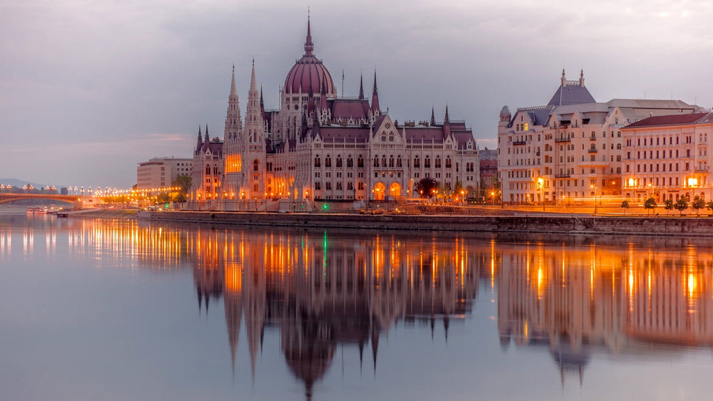 Private Full Day Guided Tour To Budapest From Vienna